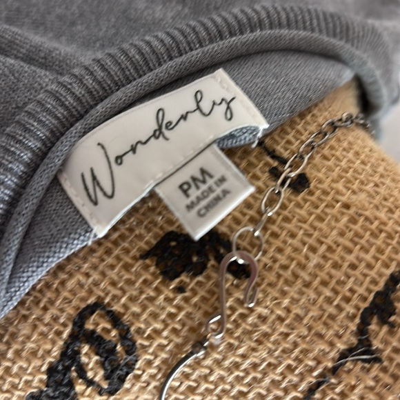 Wonderly Lightweight Raglan Petite Sweater - Picture 8 of 9